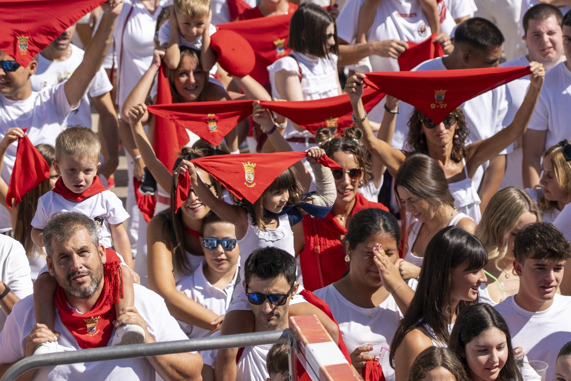 Fotos del cohete de fiestas de Milagro 2025