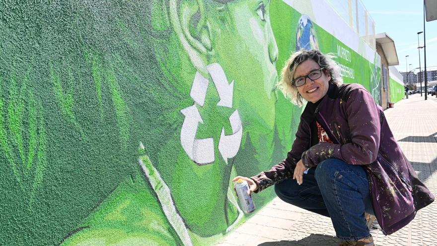 Eva Mena crea arte a golpe de spray en Bilbao