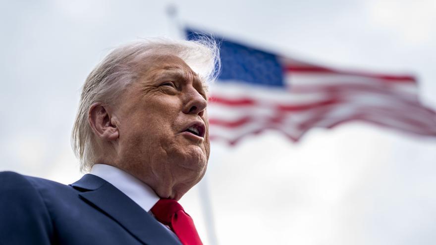 Trump, Kissinger, Mick Jagger o Dustin Hoffman estaban en la agenda telefónica de Epstein