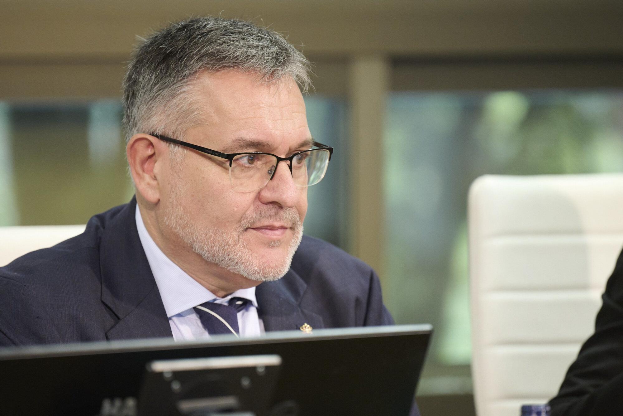 Fotos de la toma de posesión de Francisco Javier Santiago Marcos como nuevo presidente del Consejo Social de la UPNA