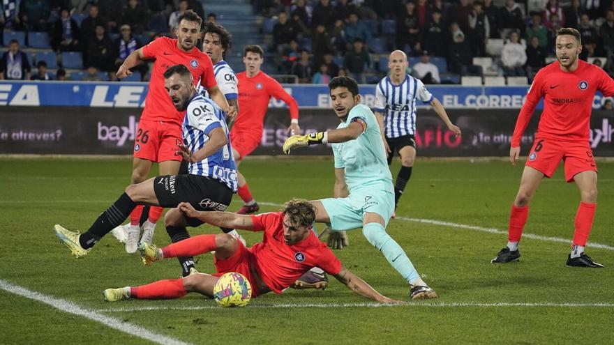 El Alavés perdona su momento