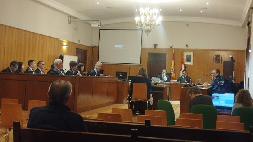 Un afectado por el 'caso ataúdes': "Lo de menos es el féretro, lo grave es no saber si las cenizas son de tu padre"