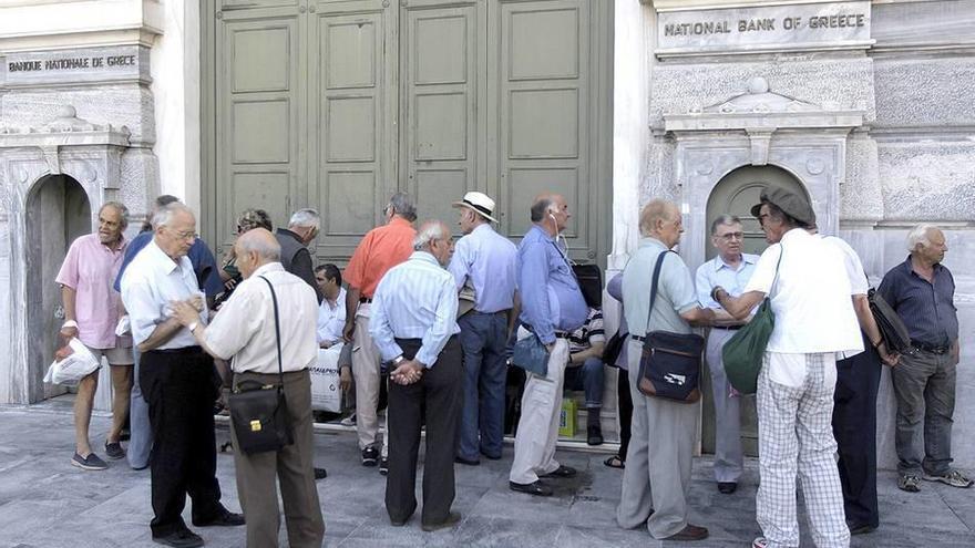 Ministerio de Turismo griego aclara que el corralito no afectará a turistas