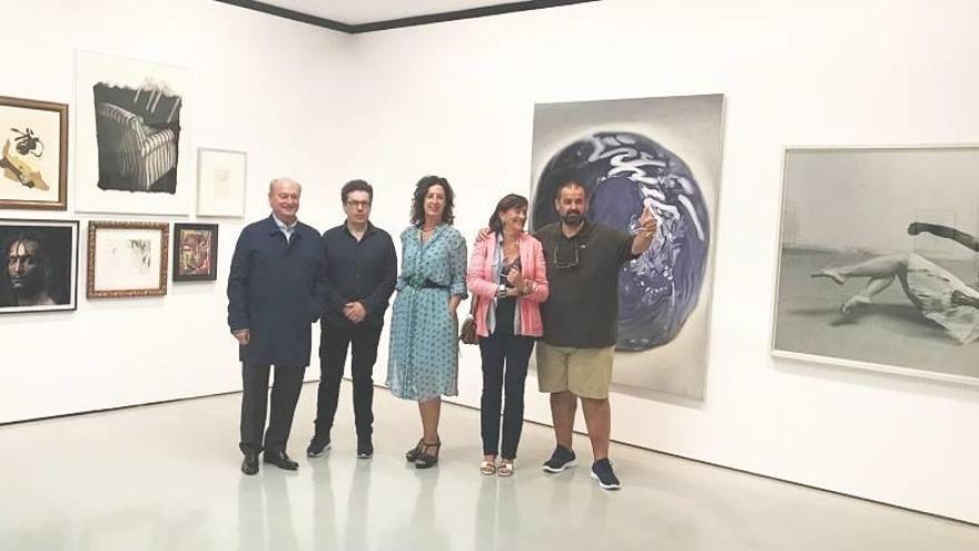 Rekalde Aretoko  erakusketan bilduma pribatu bateko artista ezagunen 105 lan daude