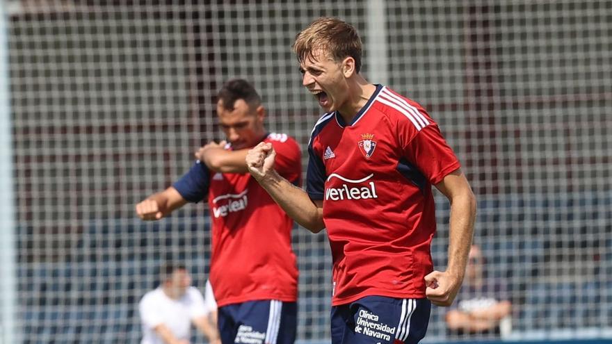 Osasuna vence al Burgos con un golazo desde medio campo de Pablo Ibáñez (1-0)
