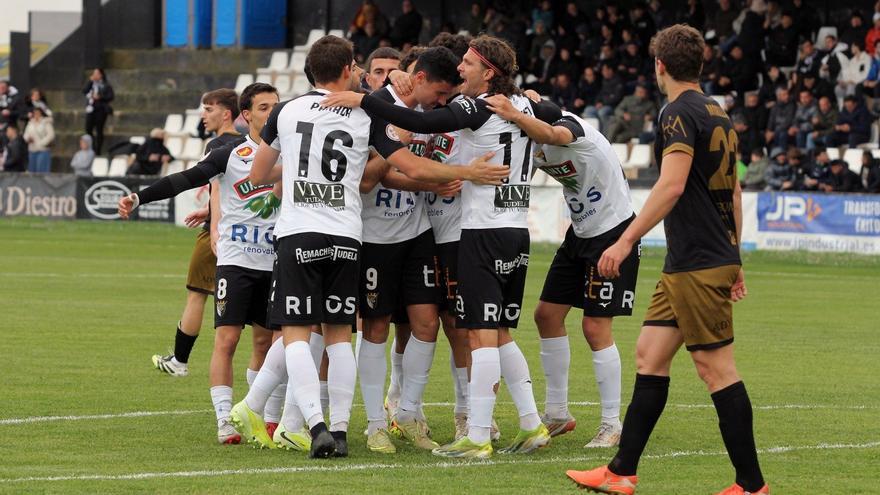 El Tudelano lucha por remontar la semifinal del play off en el Tartiere