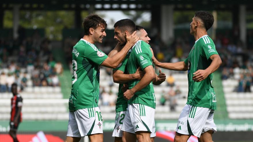 El Racing de Ferrol pulveriza al Arenas