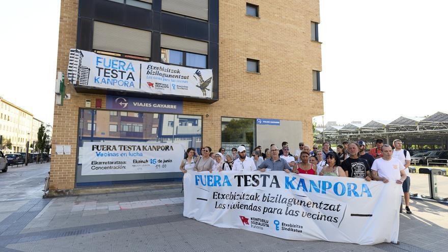 Los vecinos de la Rochapea afectados por un 'fondo buitre': "No nos vamos a ir de nuestras casas"