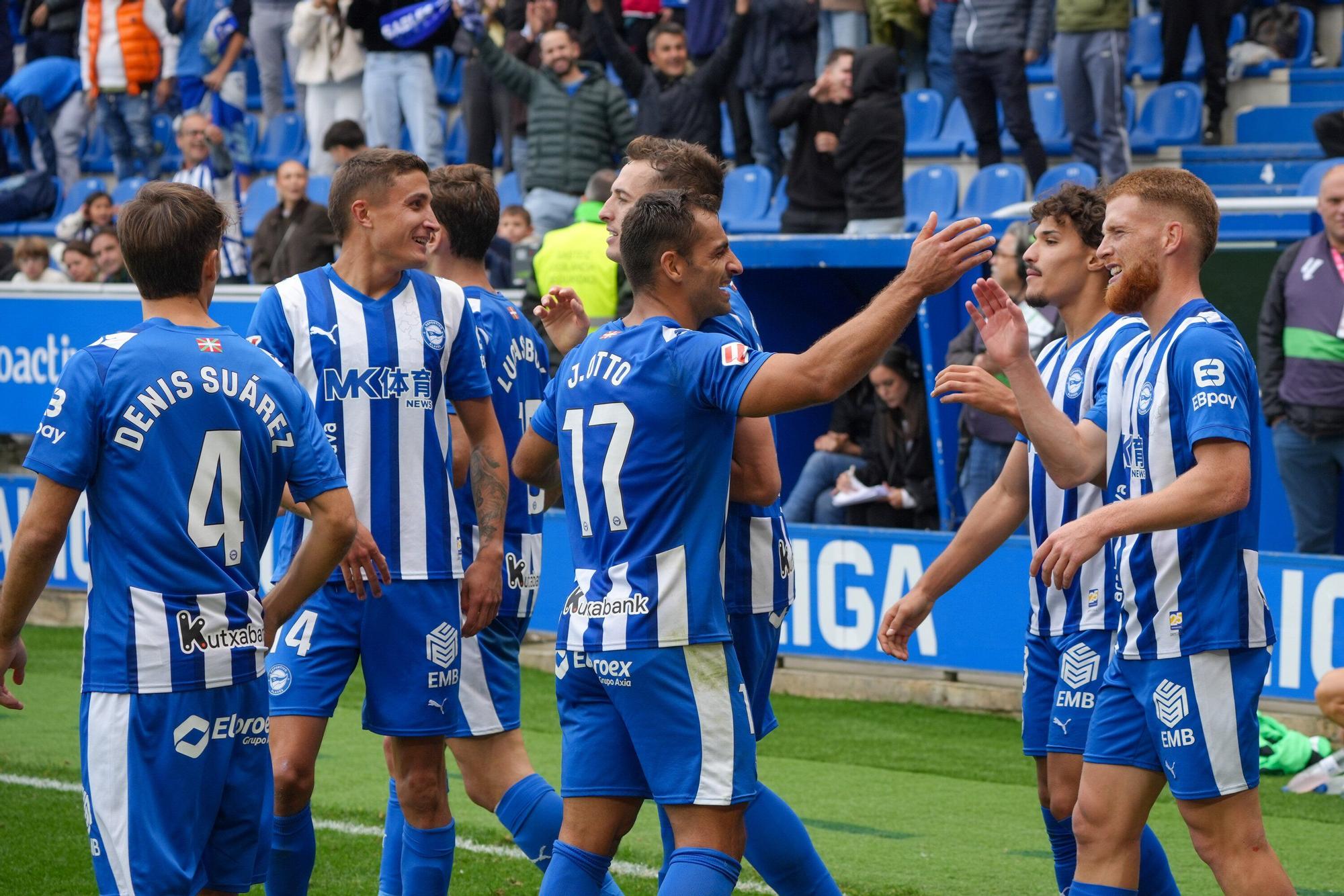 En Imágenes: El Alavés se impone al Elche