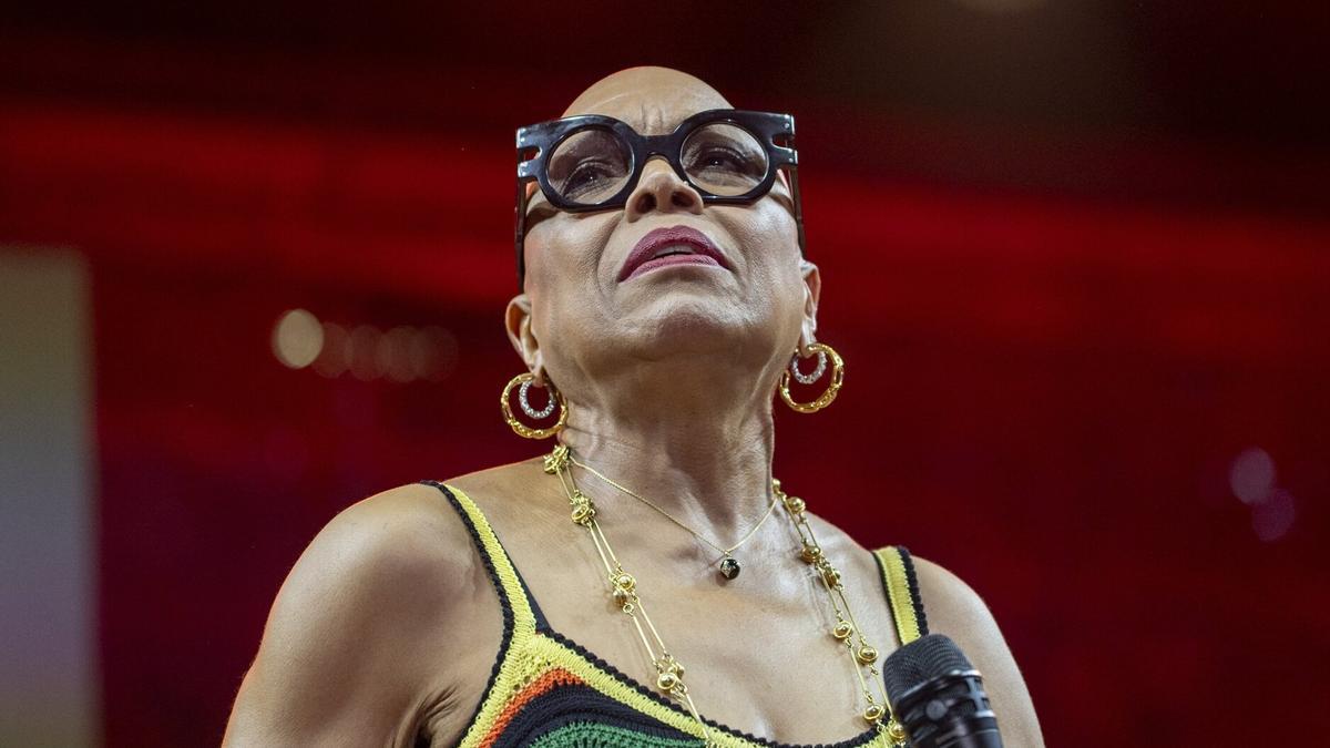 Dee Dee Bridgewater, durante su actuación en el 60º Jazzaldia.