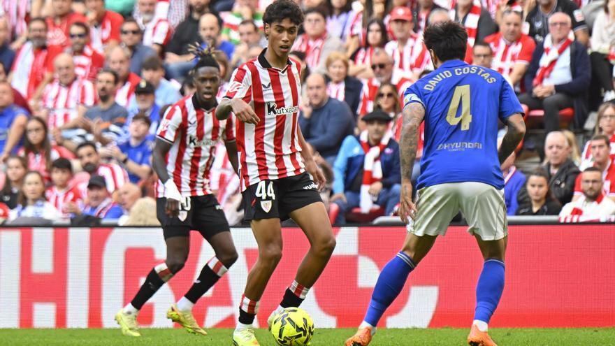 Iñaki Williams y Sancet alucinan con la rabona de Selton