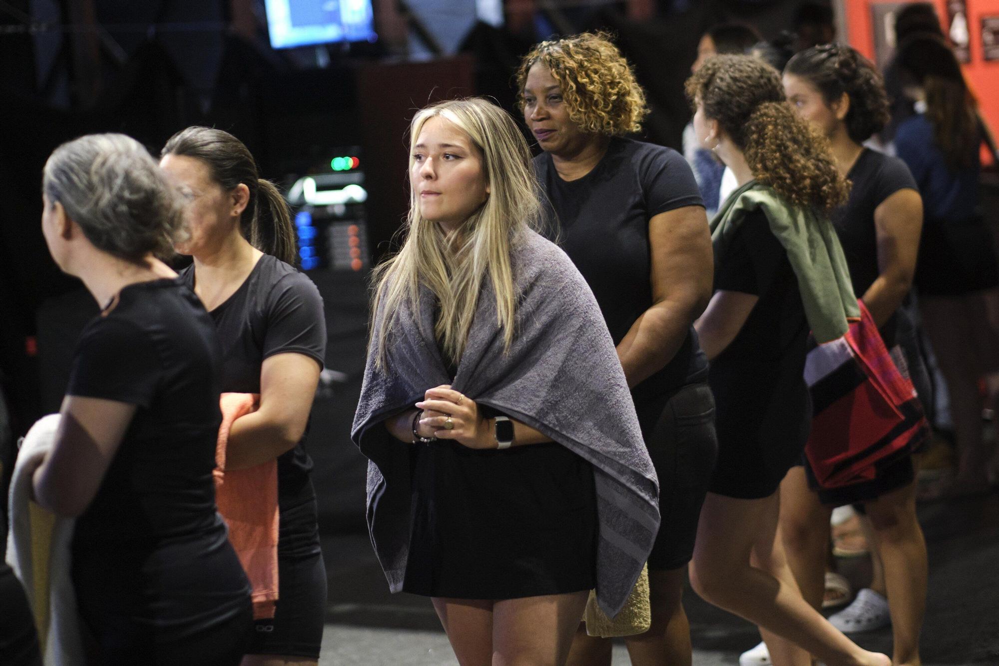 48 bautizos de Testigos de Jehova en el Navarra Arena
