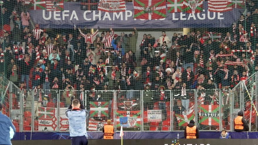 La afición del Athletic critica las ausencias en la convocatoria: "La gente que ha ido a Bérgamo no ha ido a comer helados de Stracciatella"