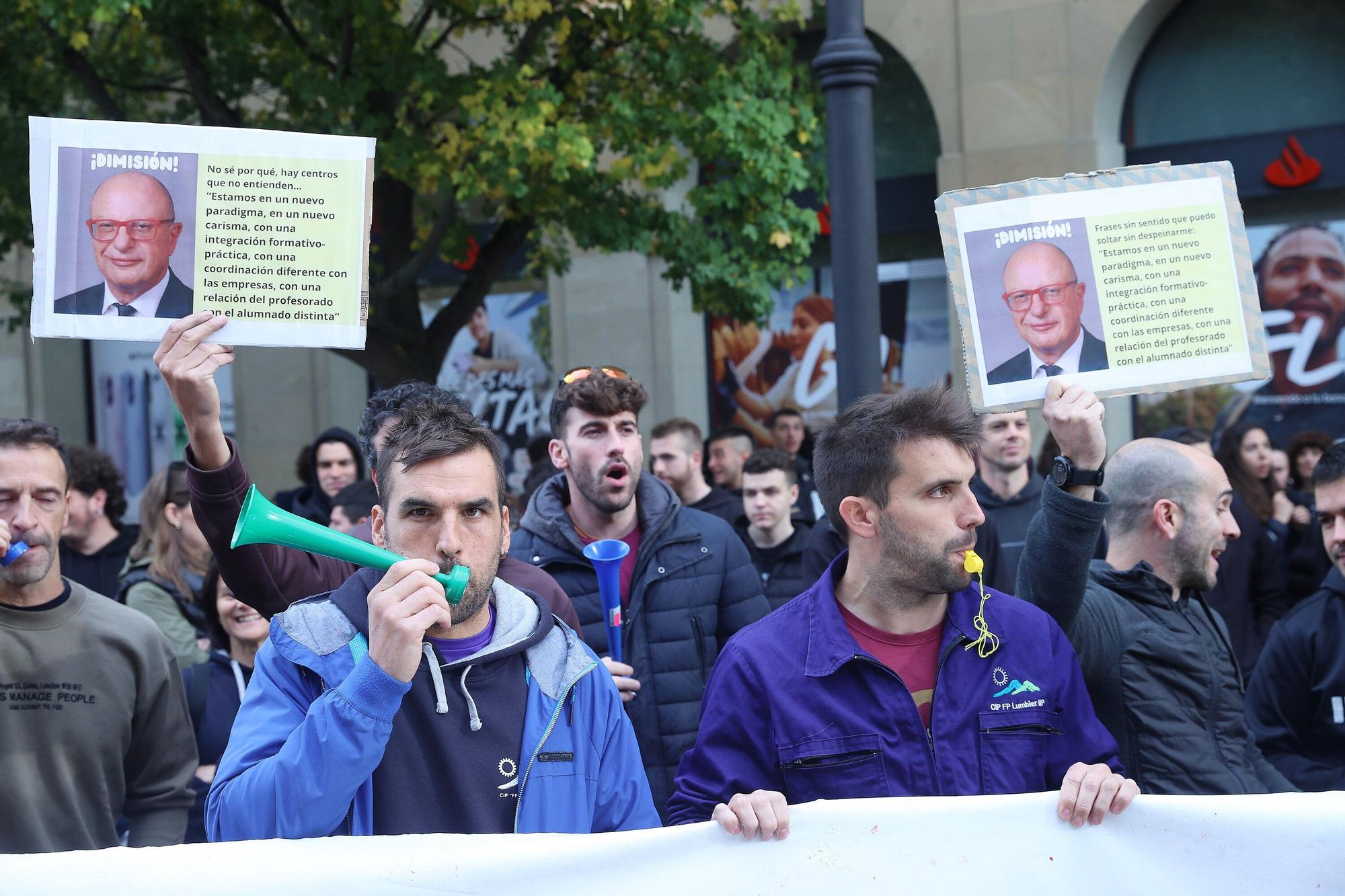 Fotos de la tercera jornada de huelga en la FP de Navarra