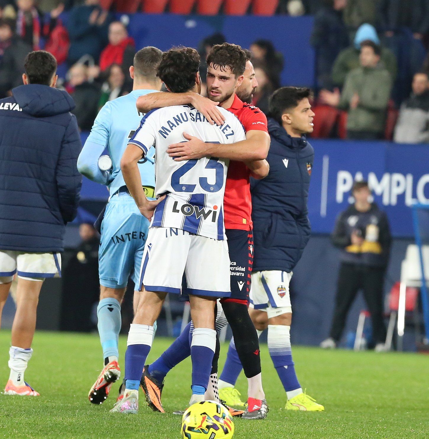 Fotos del partido Osasuna-Levante
