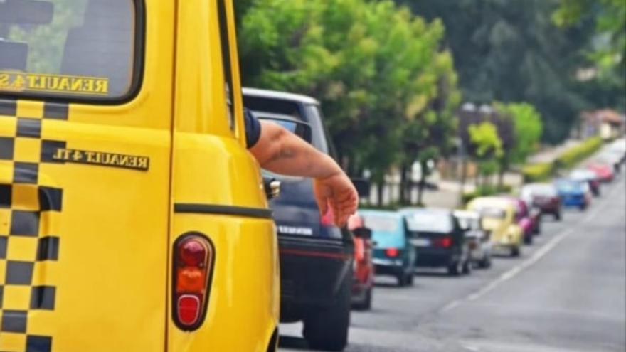 Durango se llenará este sábado de coches clásicos solidarios