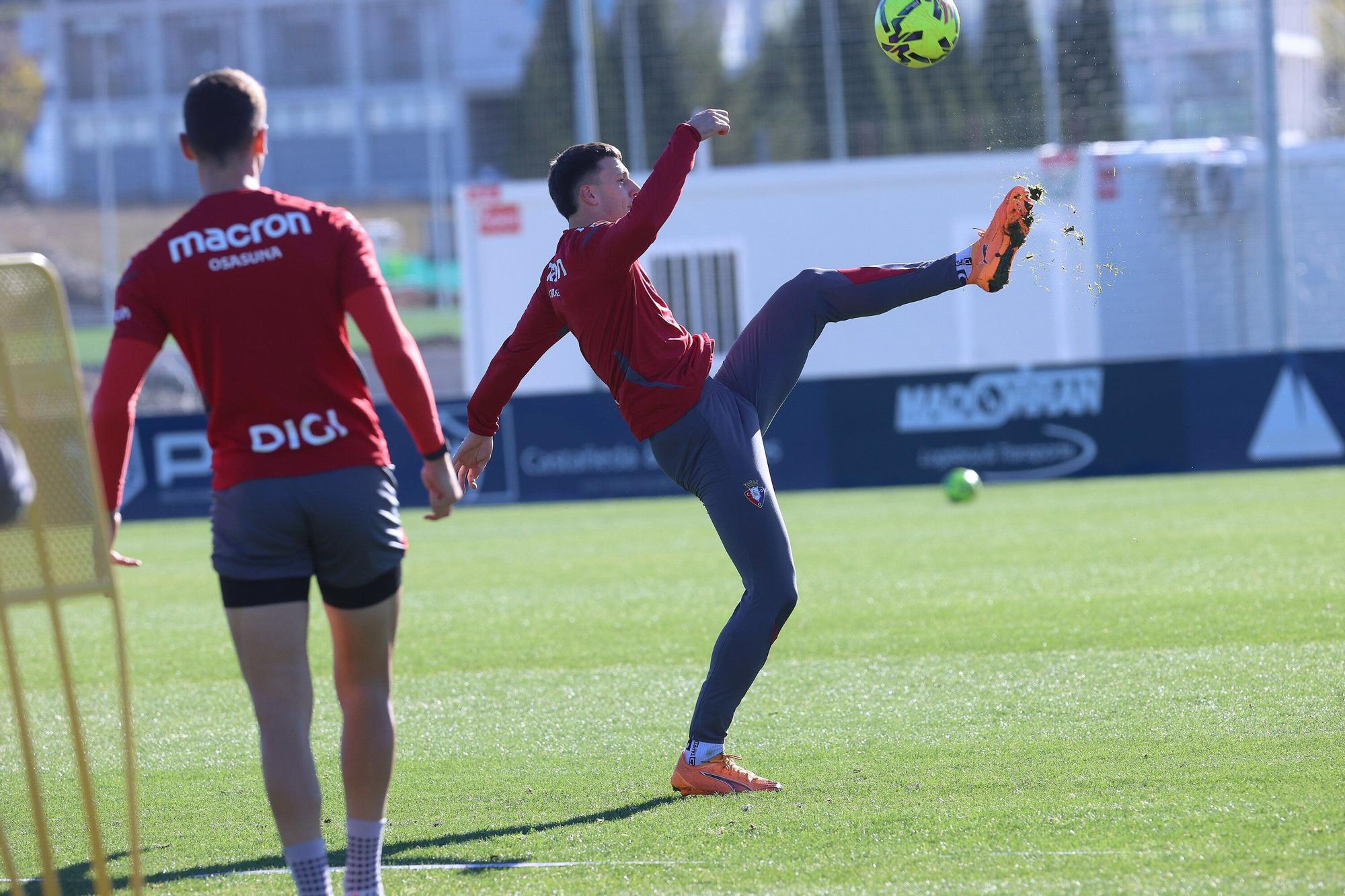 Fotos del entrenamiento de Osasuna de este jueves 27 de noviembre