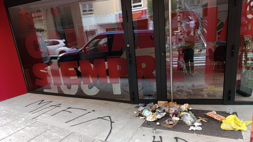 Detenido el hijo de una alcaldesa del PP por el ataque a la sede del PSOE de Cantabria