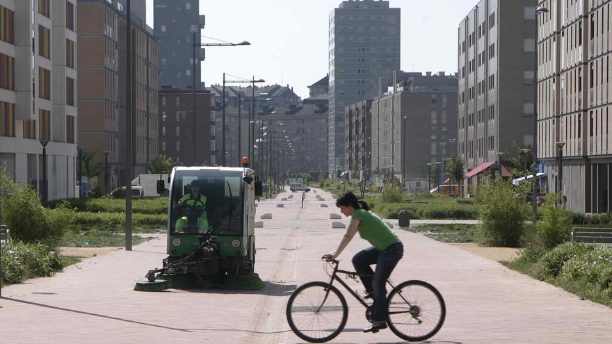 Vitoria justifica los 385 millones de euros por 10 años que cuesta el servicio de limpieza