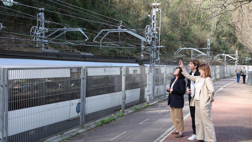 Insausti anuncia el encargo de un anteproyecto para cubrir las vías en Errondo