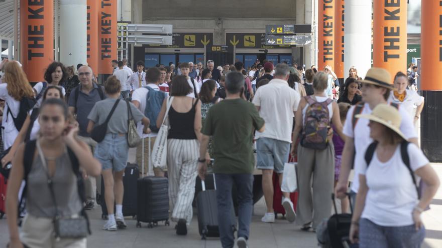 El Govern balear exige a Aena retirar un 