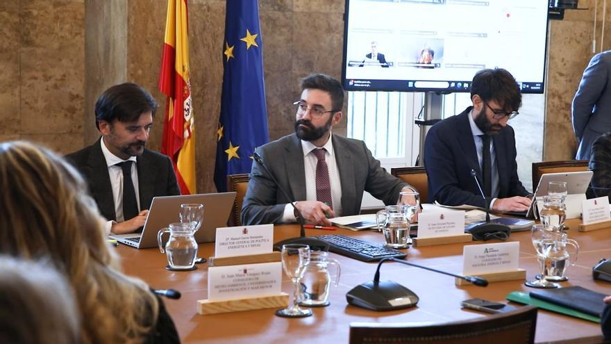 Irujo: &quot;El Ministerio no puede decidir de manera unilateral la planificación eléctrica de Navarra&quot;
