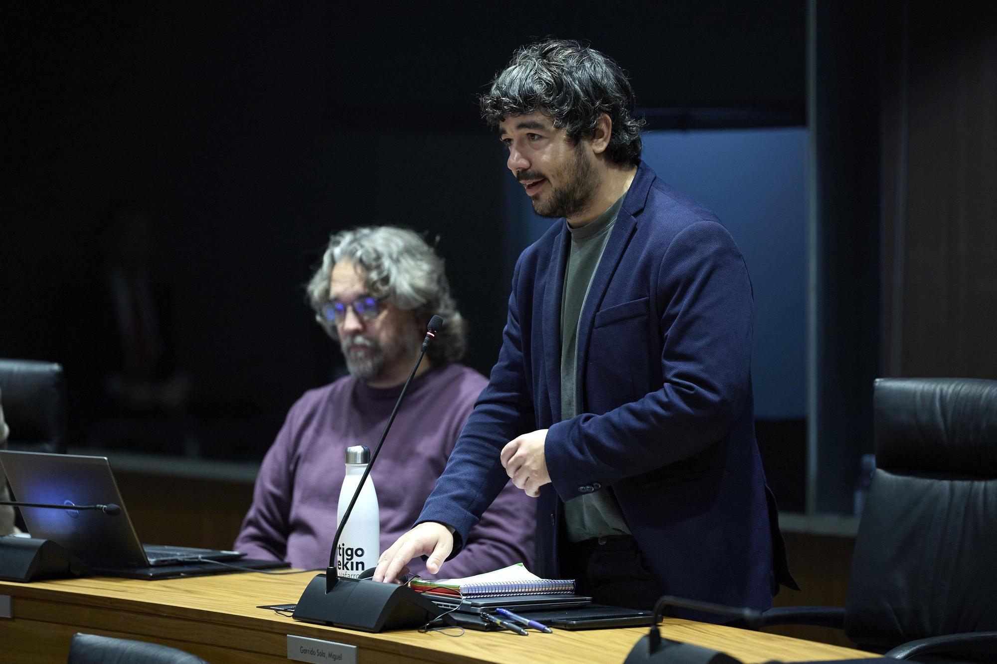 Fotos del pleno del Parlamento de Navarra (jueves 23 de octubre de 2025)