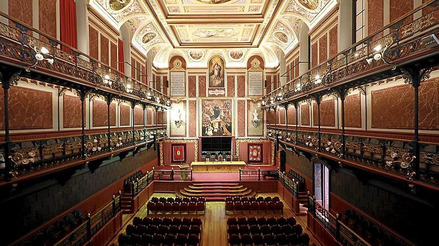 El elegante paraninfo de la Universidad de Deusto, de la boda al estudio