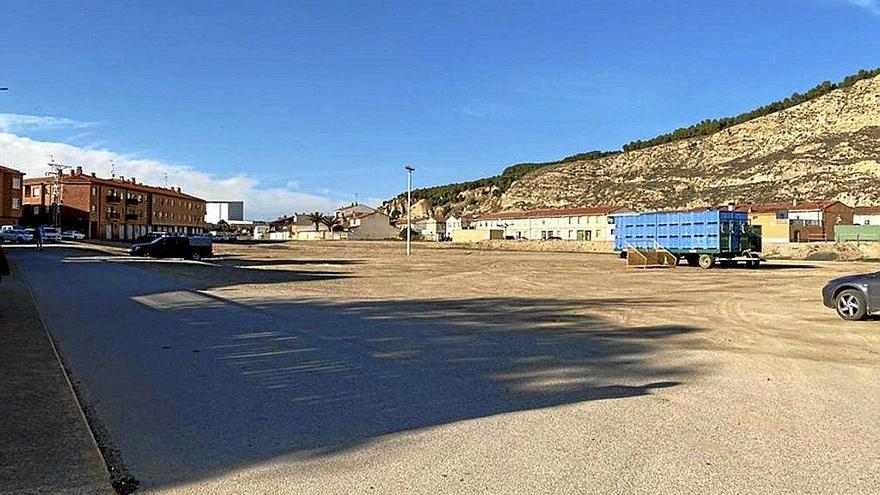 Azagra informa a la ciudadanía sobre el centro de atención diurna