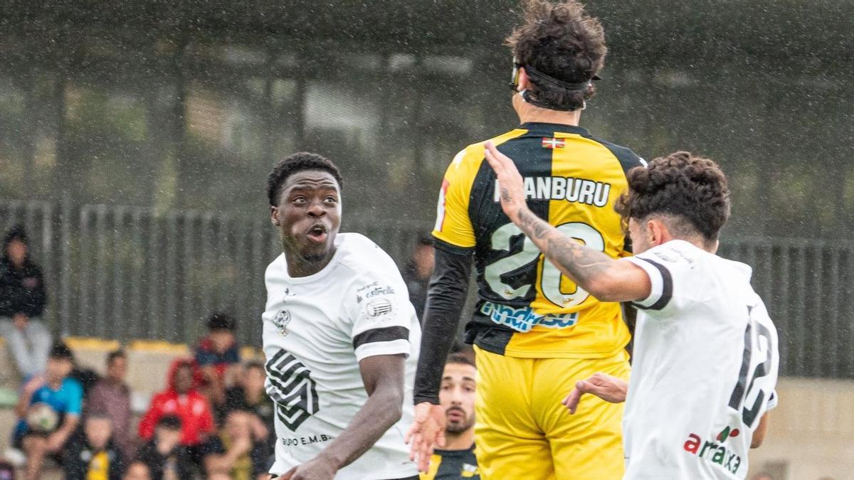 Testy, en una acción ante el Portu en Astrónomos