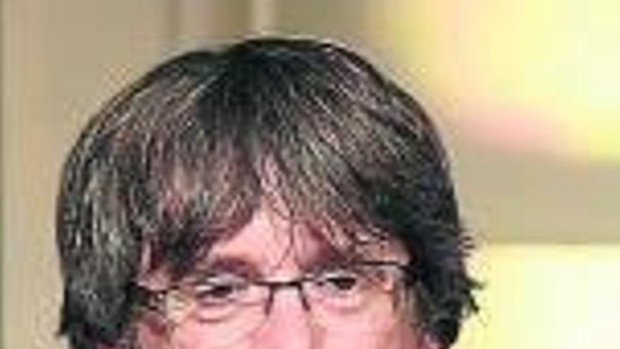 Puigdemont debe acatar el 155 para cobrar su pensión