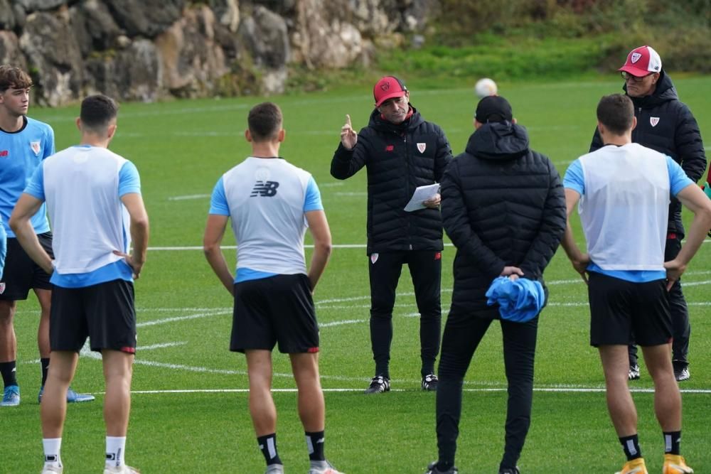 Entrenamiento del Athletic en Lezama.