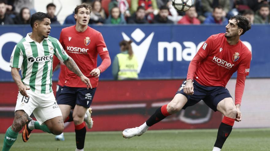 Fotos del partido de Osasuna contra el Betis en El Sadar / EFE / EFE