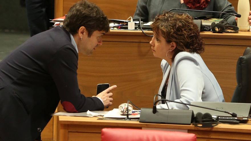 Aliviar impuestos por la guerra o recuperar deducciones en vivienda, sobre la mesa de fiscalidad navarra