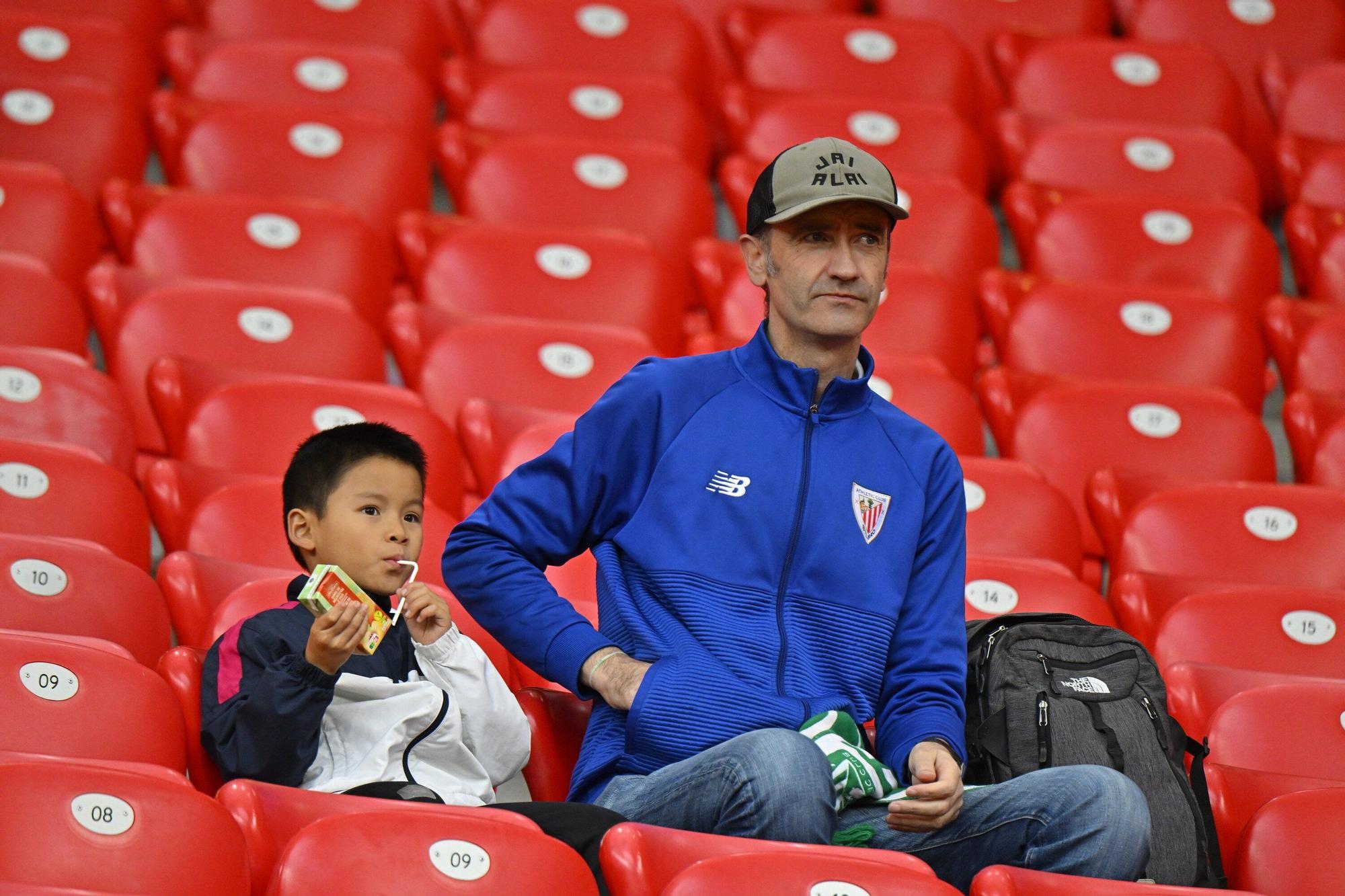 En imágenes: búscate en nuestra galería de la grada del Athletic-Getafe