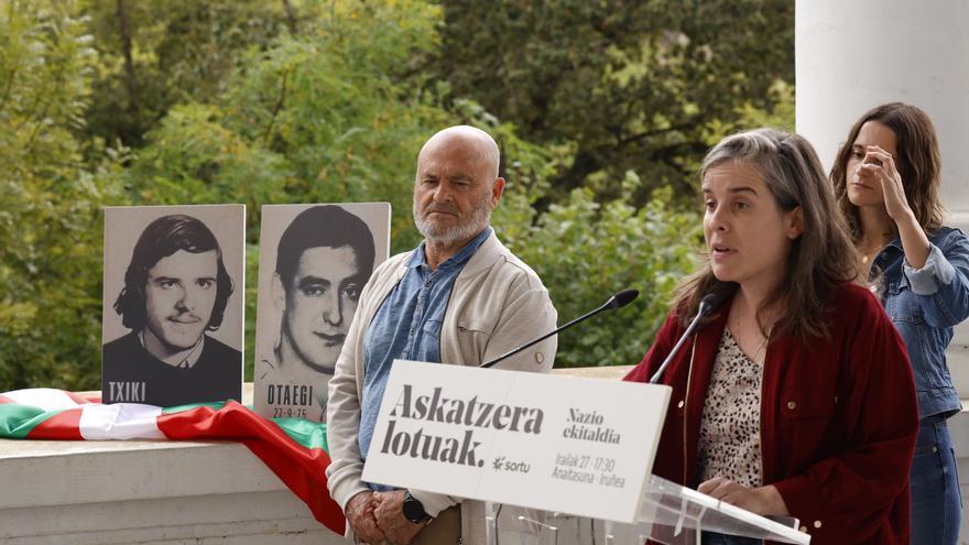 Sortu y familiares de &#039;Txiki&#039; y Otaegi reivindican memoria y reconocimiento por el 50 aniversario de los fusilamientos