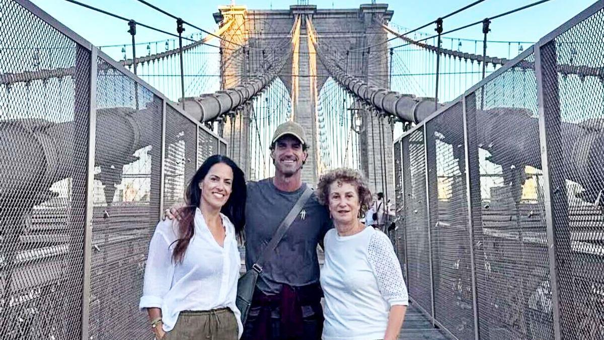 Aitor Ocio posa en un imagen de redes sociales, en Brooklyn