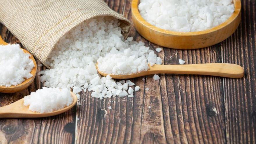 Estás usando mal la sal y no lo sabes: el truco de chef Fernando Canales para mejorar cualquier comida