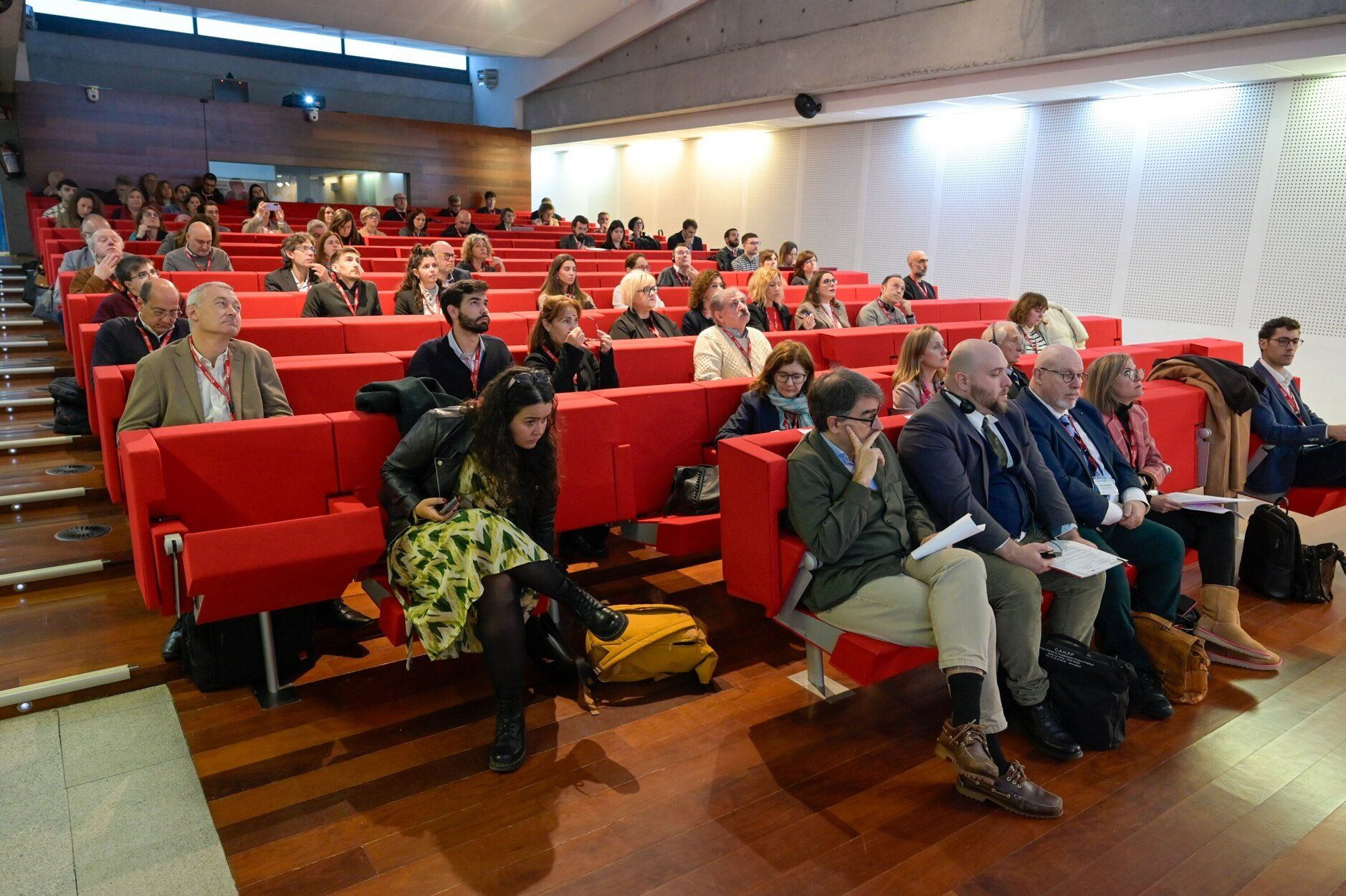 El encuentro tuvo lugar ayer en la Cámara de Gipuzkoa.