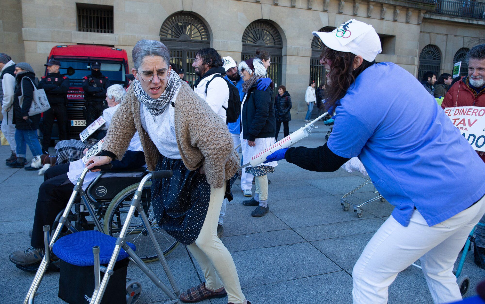 Manifestación en Pamplona contra el TAV y por un tren social