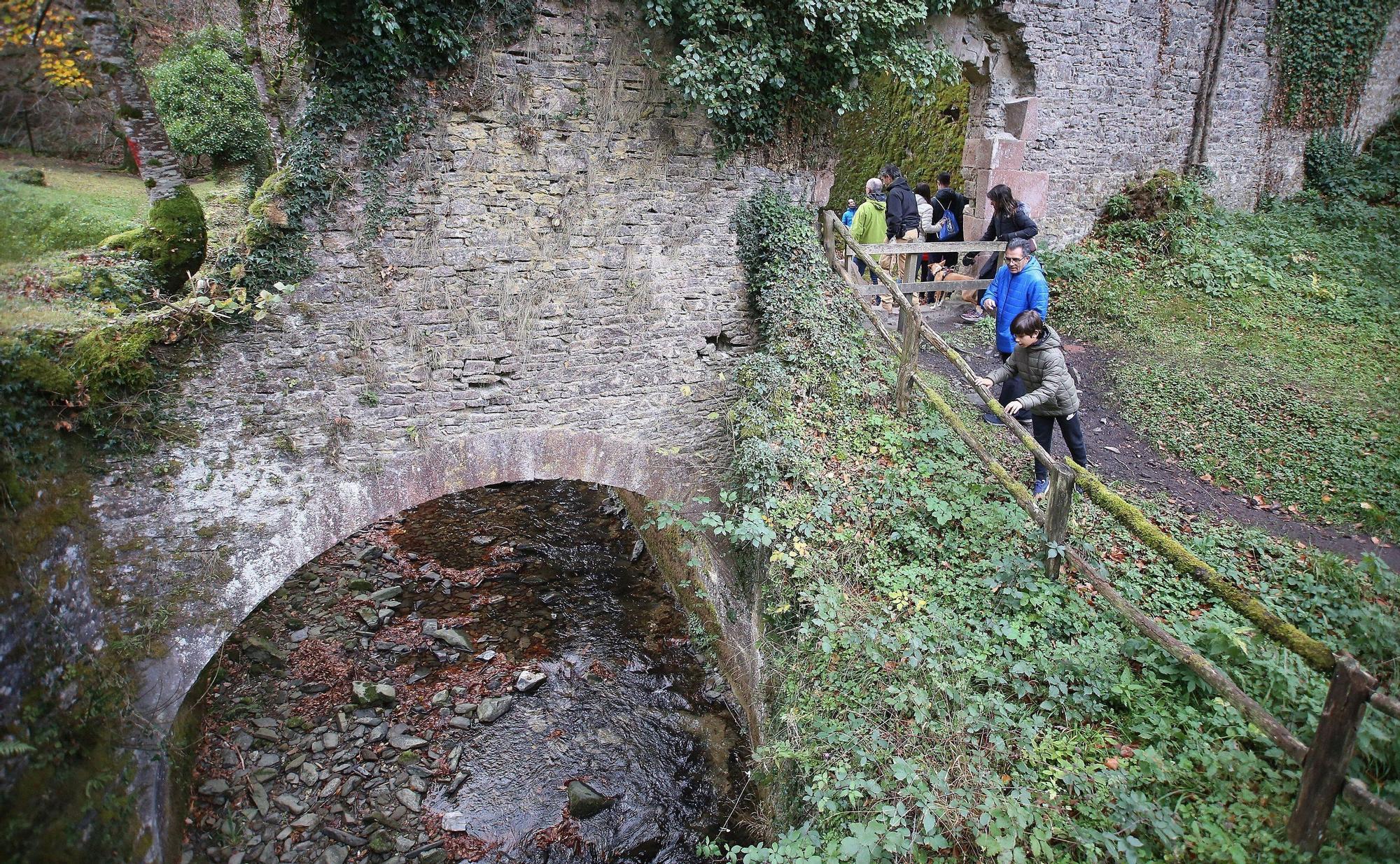 Domingo de otoño en la Real Fábrica de Municiones de Eugi