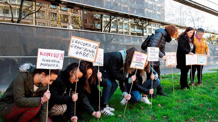 Voluntarios: “Tenía tanto miedo que me pedía que mirara debajo del coche”