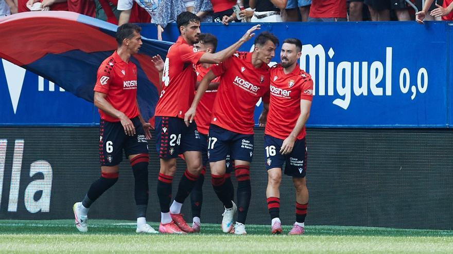 Osasuna vence al Valencia en su vuelta a El Sadar