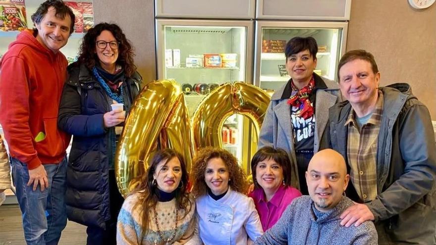 Panadería Diago celebra 40 años haciendo barrio en Txagorritxu