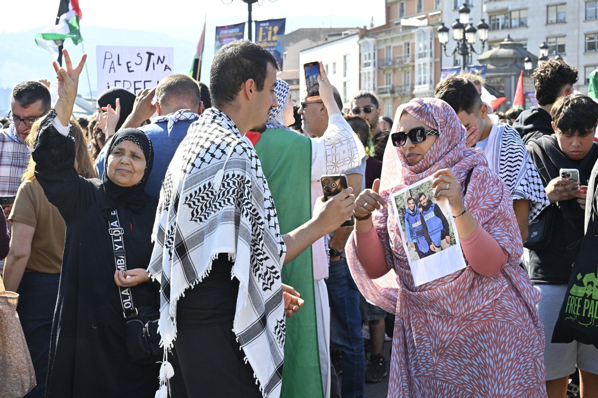 Miles de personas se manifiestan en Bilbao en apoyo al pueblo palestino
