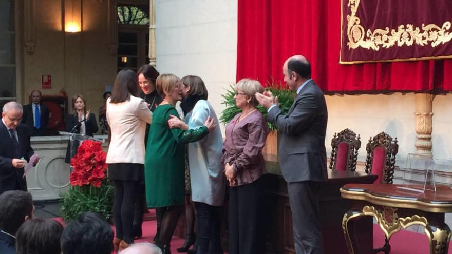 Entrega de la Medalla de Oro a Saray.