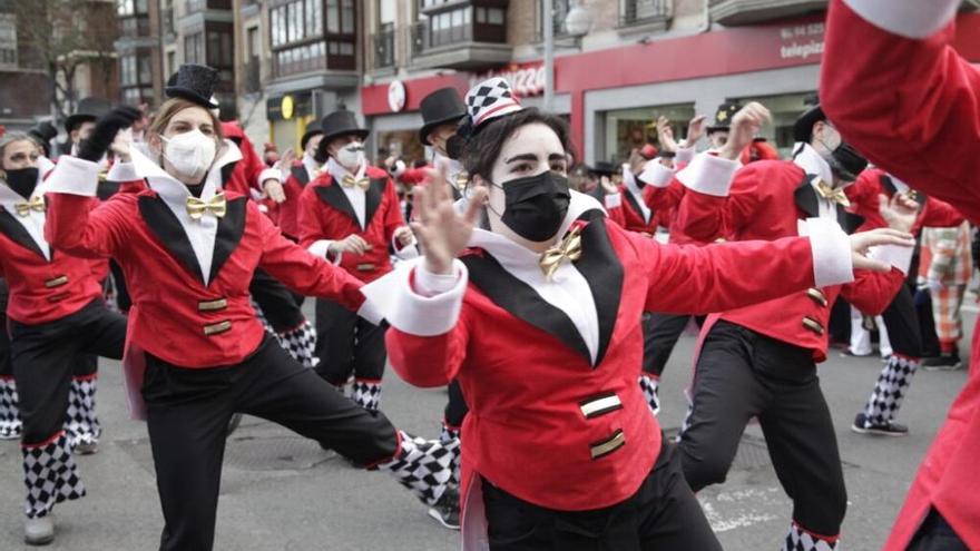 Encuentra el desfile de tu comparsa