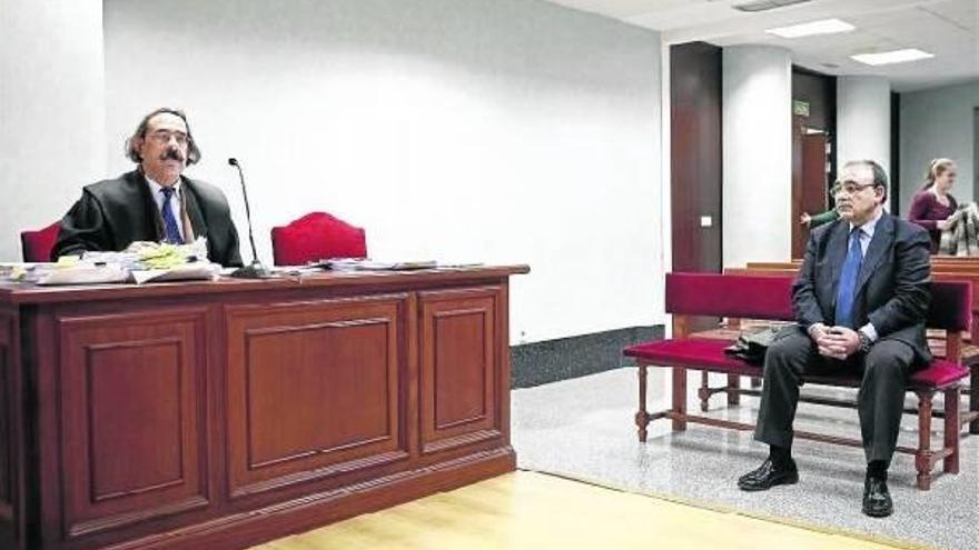 Josetxo Andía, exalcalde de Egüés, en la Audiencia Provincial.
