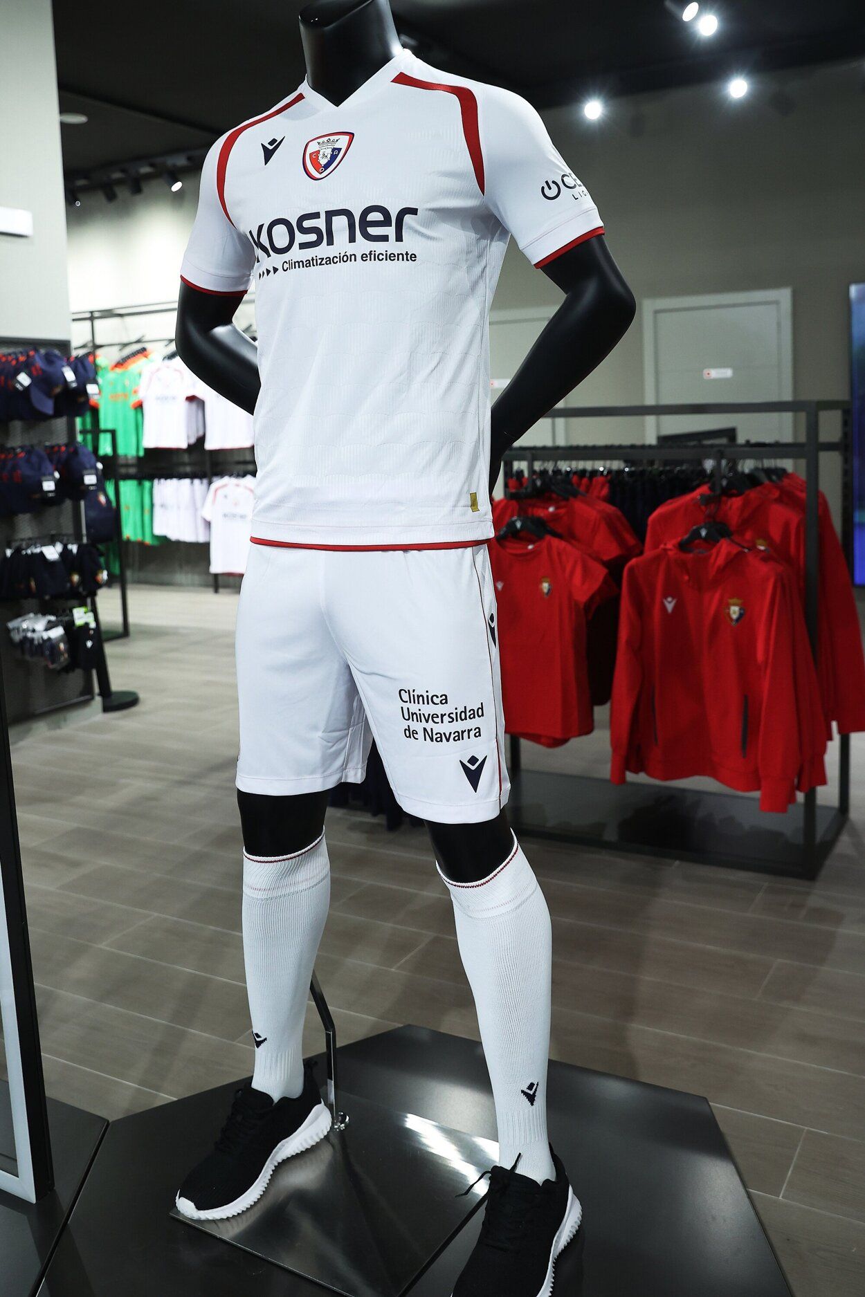 Fotos de la tercera equipación de Osasuna