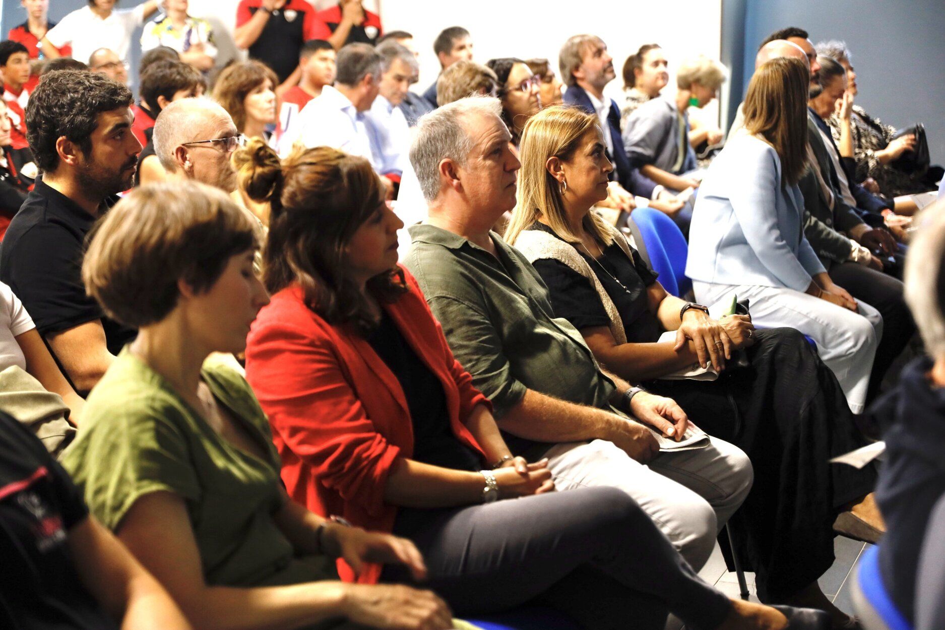 En imágenes: un canto a lo más cercano desde Derio en los DEIA Laboral Kutxa Hemendik Sariak